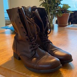 Steve Madden leather combat boots size 9.5